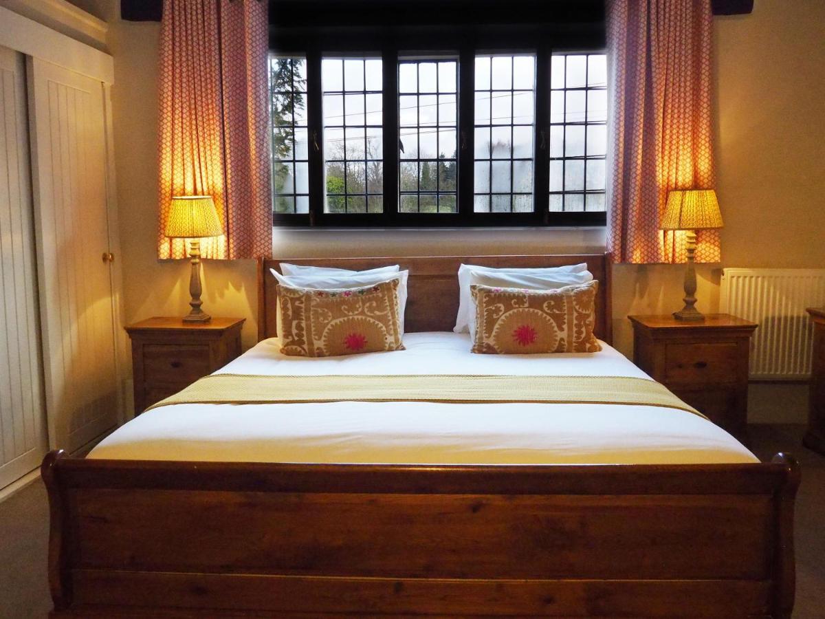 Bear And Ragged Staff Hotel Cumnor Екстериор снимка